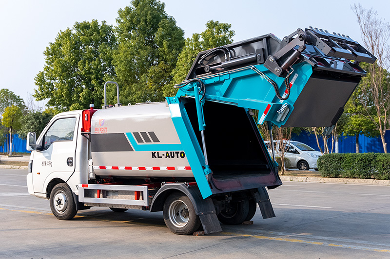 东风途逸 5.3方 电动压缩垃圾车